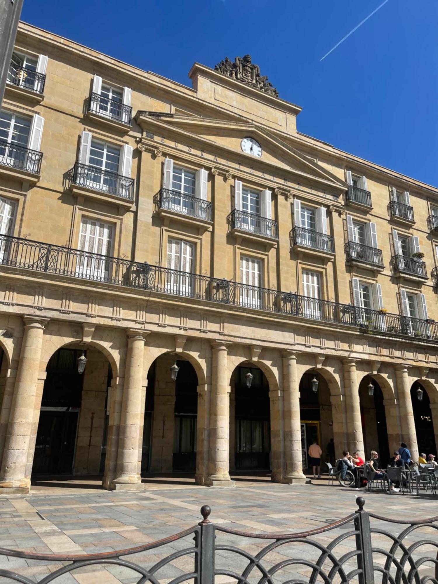 Lauramer Plaza Nueva Bilbao Exterior foto